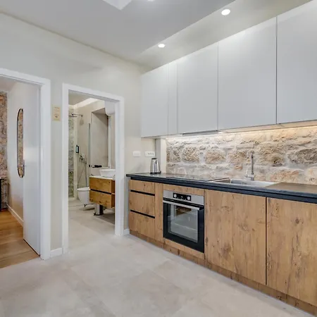 Inmotion Luxury Apartament Split