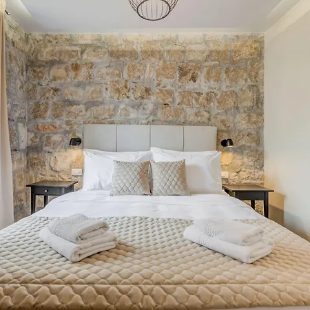 Inmotion Luxury * Split