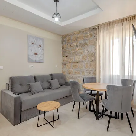 Inmotion Luxury شقة